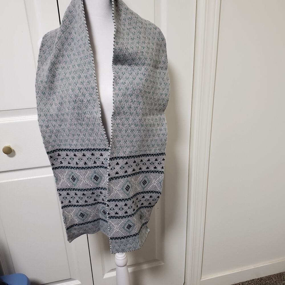 Cabela Scarf